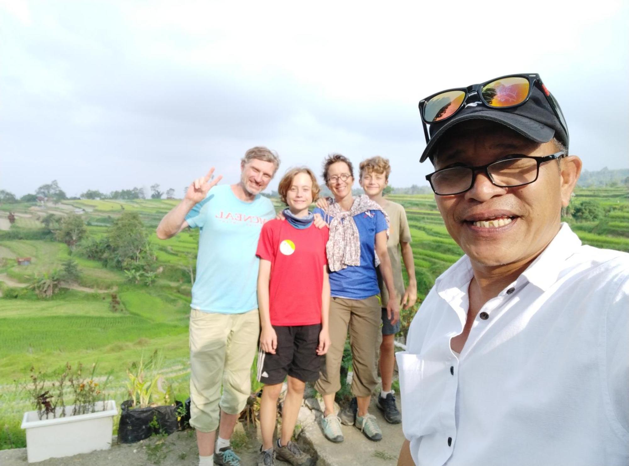 Mando Homestay III บูกิตติงกี ภายนอก รูปภาพ