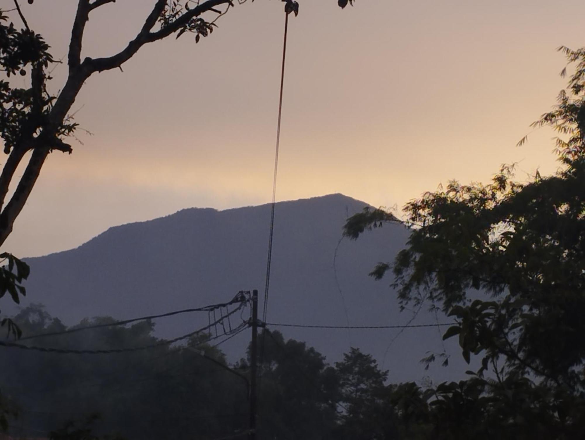 Mando Homestay III บูกิตติงกี ภายนอก รูปภาพ
